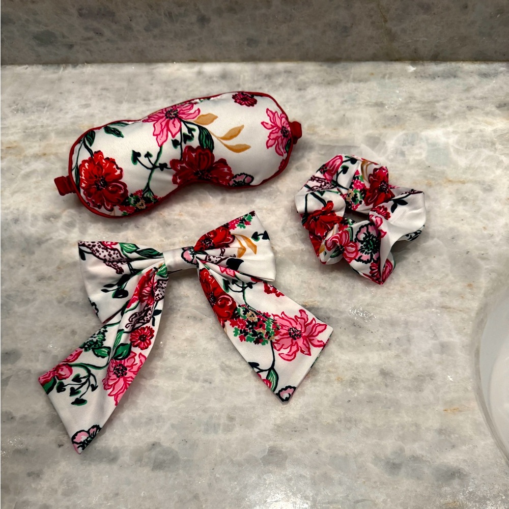NEW Lilly Pulitzer Eye Mask, Hairbow and Scrunchie